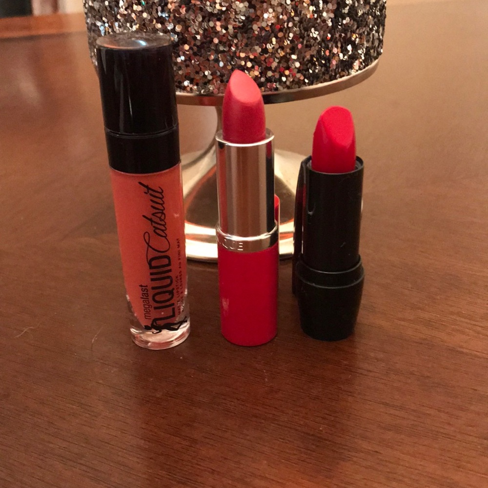 Set of three lipsticks 💕